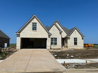 3103 Leatherman Dr, Lake Cormorant, MS 38641