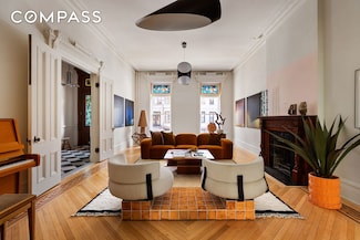 234 Clinton St Unit TH, Brooklyn, NY 11201