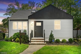 856 Maurice Ave, Rahway, NJ 07065