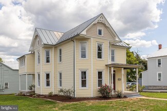 802 S Braddock St, Winchester, VA 22601