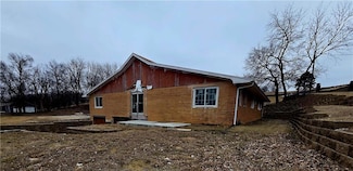 510 Charles St, Rock Port, MO 64482