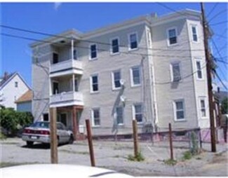 35 Meade St, Lowell, MA 01852