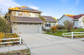 736 SE Richland Ct, Ankeny, IA 50021