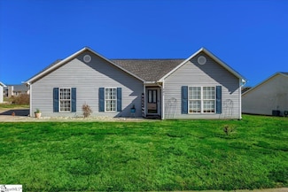 301 Laurel Trace Cir, Piedmont, SC 29673
