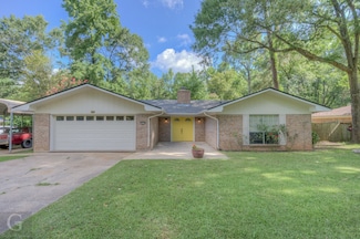 613 Pine Cone Dr, Haughton, LA 71037