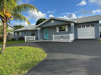 2166 Dorson Way, Delray Beach, FL 33445