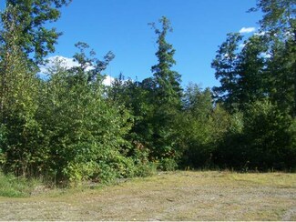 000 Pond Cir, North Haverhill, NH 03774