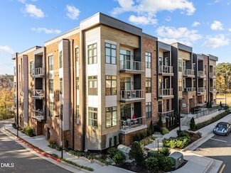 2441 Campus Shore Dr Unit 109, Raleigh, NC 27606