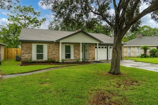 16110 Reseda Cir, Houston, TX 77062