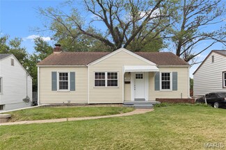 10318 Saint Joan Ln, Saint Ann, MO 63074