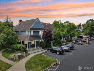 12 Regal Dr, Monmouth Junction, NJ 08852