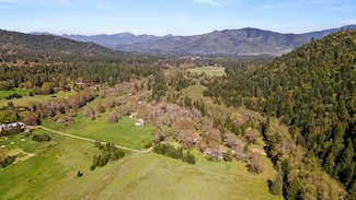 2800 Cedar Flat Rd, Williams, OR 97544