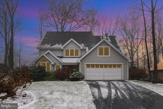 830 Verden Dr, Hummelstown, PA 17036