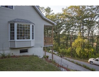 34 Bond St, Gloucester, MA 01930