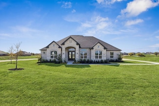121 Swan Lake Dr, Waxahachie, TX 75165