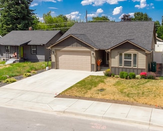 4017 E Hartson Ave, Spokane, WA 99202