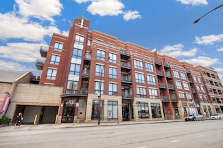 2700 N Halsted St Unit 302, Chicago, IL 60614