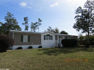 1839 Spanish Cove Dr N, Lillian, AL 36549