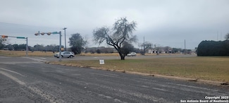 900 E Houston St, Beeville, TX 78102