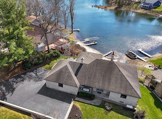 2370 Holtman Dr NE, Grand Rapids, MI 49525