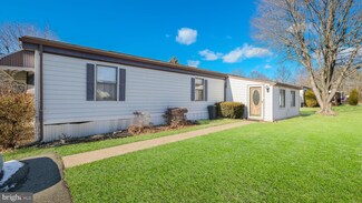 531 Ramblewood Ln, North Wales, PA 19454