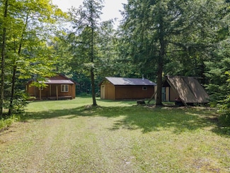 436 Forest Road 3920, Iron River, MI 49935