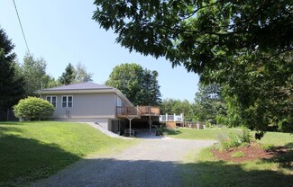 647 Wiswell Rd, Holden, ME 04429