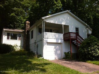 3544 South St, Harveys Lake, PA 18618