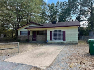 6106 Parker St, White Hall, AR 71602