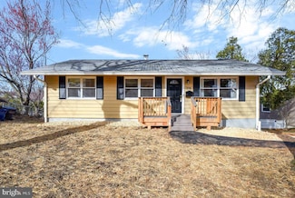 3118 Hatcher St, Alexandria, VA 22303