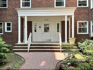 326 Bridge Plaza N Unit 3C, Fort Lee, NJ 07024