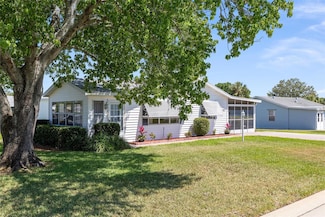 705 Prado Dr, Lady Lake, FL 32159