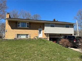 35 Sue Dr, Germantown, OH 45327