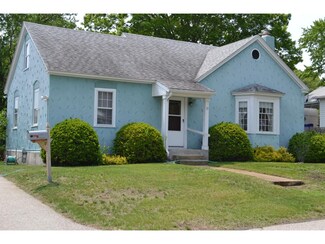 15 Glendale Ave, Manchester, NH 03103
