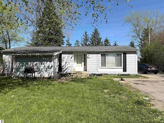 1915 Stockman Rd, Mount Pleasant, MI 48858
