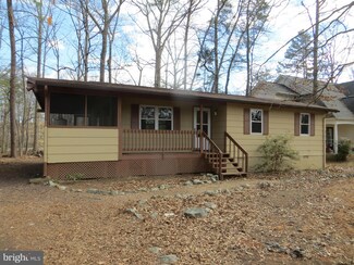 413 Westover Pkwy, Locust Grove, VA 22508