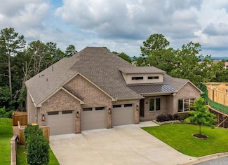 41 Haywood Ct, Little Rock, AR 72223