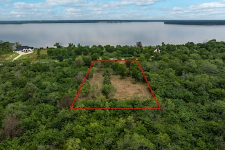 9336 W Shoreline Dr, Kemp, TX 75143