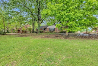 1001 Saint Andrews Place, Nashville, TN 37204