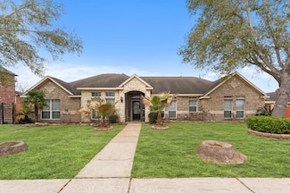 3303 Hickory Knoll Dr, Pearland, TX 77581