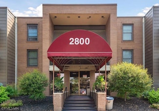 2800 Hamline Ave N Unit 150, Roseville, MN 55113