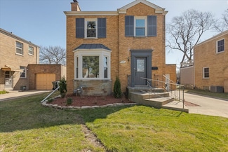 7241 N Kilpatrick Ave, Lincolnwood, IL 60712
