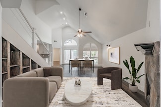 2948 S Bend Dr, Dallas, TX 75229