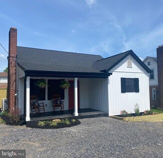 12033 Buchanan Trail W, Mercersburg, PA 17236