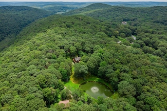 4 Spruce Mountain Trail, Danbury, CT 06810