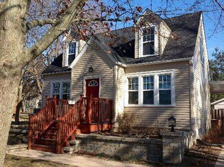 103 Millard Ave, Fox River Grove, IL 60021