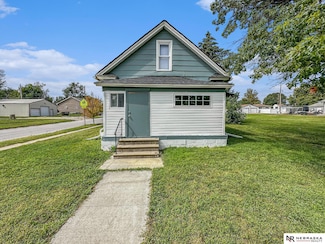 2503 NW 6th St, Lincoln, NE 68521