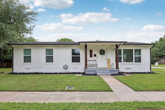 1601 Rindie St, Irving, TX 75060
