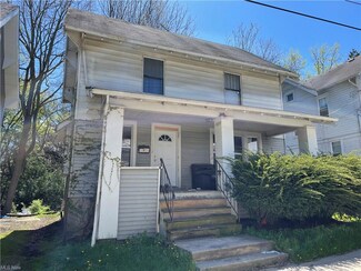 77 Belvidere Way, Akron, OH 44302
