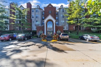 220 Fox Hollow Dr Unit 407, Cleveland, OH 44124